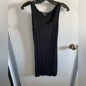 Le chateau tee shirt dress. XS